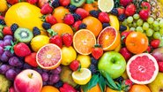 Confira as melhores frutas para soltar o intestino de forma natural. - leonori / istock