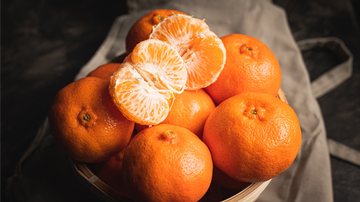 Além da vitamina C, a tangerina é fonte de diversos outros benefícios. - Imagem: Juan Toplisek/iStock