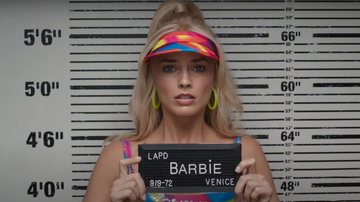 Na trama, a personagem interpretada por Margot Robbie é obrigada a encarar o mundo real. - Imagem: reprodução/Youtube Warner Bros Picture Brasil