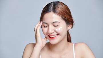Excelentes em qualidade e famosos na internet, produtos de skin care asiáticos podem te ajudar a ficar ainda mais linda. - (Imagem: sutlak / iStock)