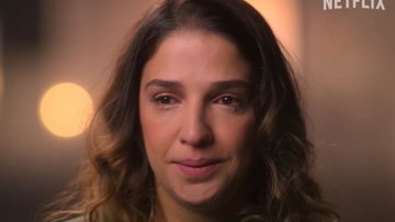 Ana Carolina Oliveira aparece emocionada e chorando no vídeo que foi divulgado nesta terça-feira (1) - Reprodução | YouTube