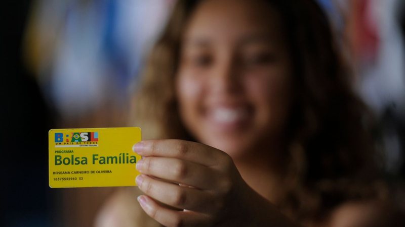 Beneficiários do Bolsa Família podem consultar a situação do seu benefício no app - Reprodução Flickr | Agência Senado