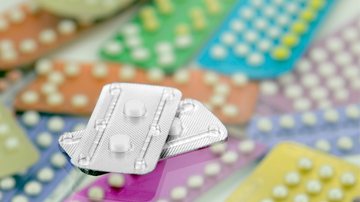 A pílula do dia seguinte (PSD) é caracterizada como anticoncepção de emergência. - Imagem: Areeya_ann/iStock