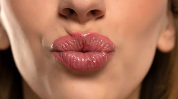 Os lábios são uma das principais características do nosso rosto. - Imagem: VladimirFloyd/iStock