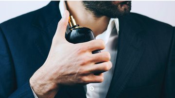 Esses kits de perfumes masculinos podem ser uma ótima pedida para presentear! - (Imagem: Aramyan / iStock)