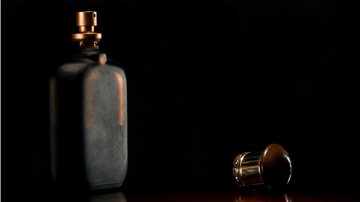 Os perfumes da linha Silver Scent são excelentes opções para você marcar presença! - (Imagem: invizbk / iStock)