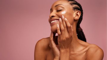 Essa matéria vai ajudar você a entender mais sobre os cuidados com a pele. - jacoblund/ iStock