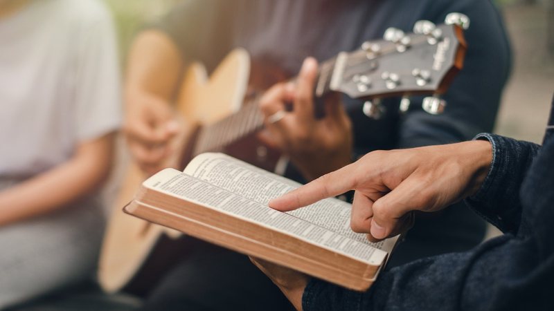 O gospel é um gênero maravilhoso tanto para os evangélicos, quanto para os amantes de música. - Imagem: Sakorn Sukkasemsakorn/iStock
