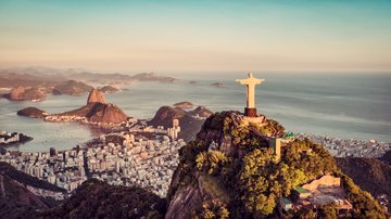 O Rio de Janeiro é um cartão postal da América Latina. - Imagem: Marchello74/iStock