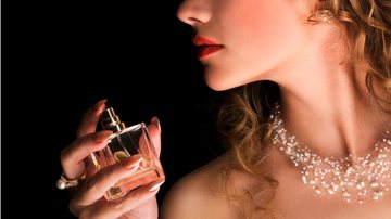 Conheça as melhores linhas de perfume para dar de presente e arrasar! - (Inga Ivanova / iStock)