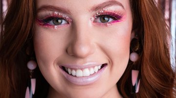 Essas dicas podem auxiliar você a manter a sua maquiagem linda durante os blocos e festas de Carnaval! - (Vergani_Fotografia / iStock)