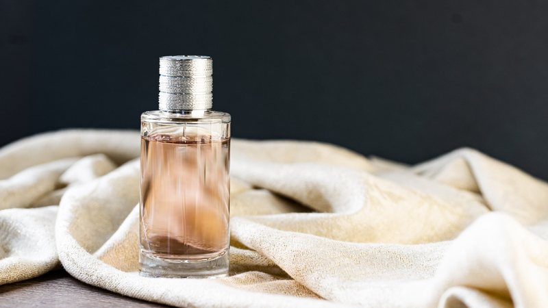 Perfumes importados com valores mais acessíveis que você precisa conhecer. - Iryna Andriiuk / istock