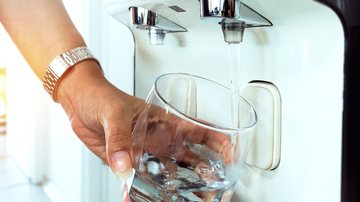 Essas opções de purificador de água são seguras para você investir. - (Melih YILDIZ / iStock)