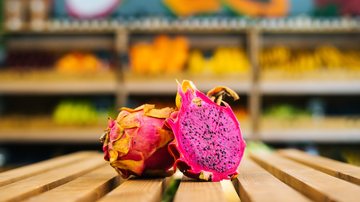 Veja quantas calorias uma pitaya possui. - dikushin / istock