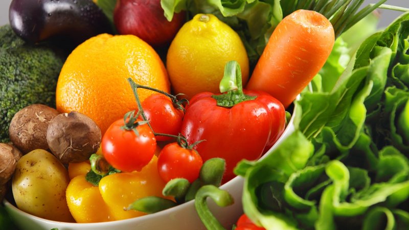 Entenda quais são as diferenças das verduras e legumes. - (Pixtural / iStock)