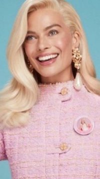 Barbiecore: ideias de unhas decoradas rosa para se inspirar