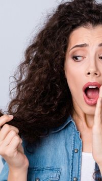 7 erros que mais danificam os cabelos cacheados