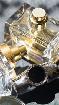 5 perfumes masculinos tão bons que fazem sucesso até entre as mulheres