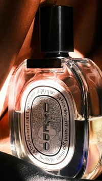 5 perfumes frescos que fixam bem e são ótimos para usar no calor
