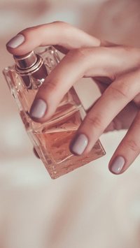 4 perfumes femininos românticos e marcantes