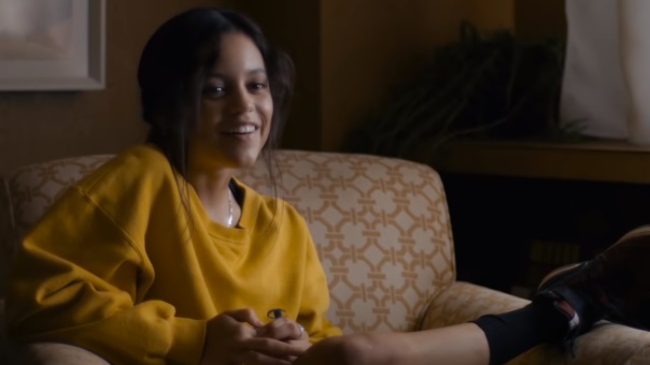 Jenna Ortega como Vada, protagonista de "A Vida Depois"