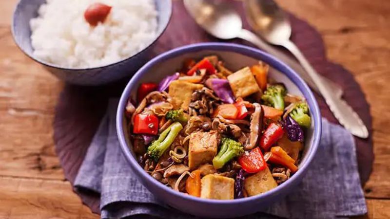tofu com legumes
