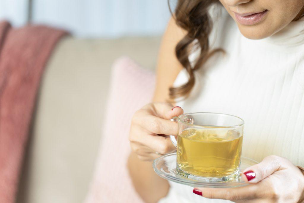 Chá verde contém diversos benefícios