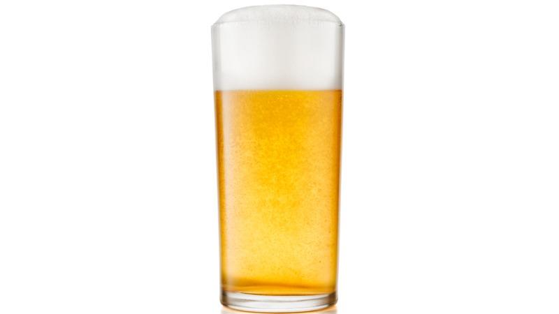 copo de cerveja cilíndrico