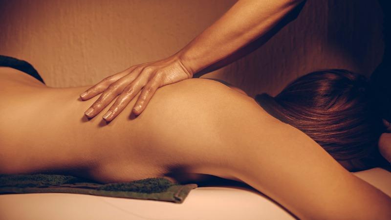 como fazer uma massagem tântrica