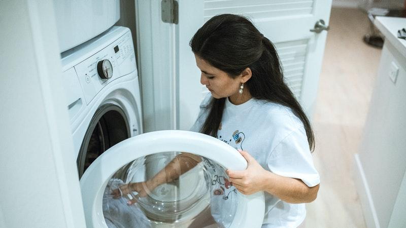 lavar roupas na maquina  de lavar é mais fácil do que parece