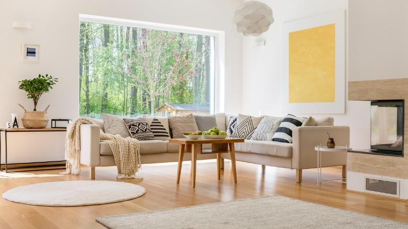 Sala de estar estilo escandinavo.