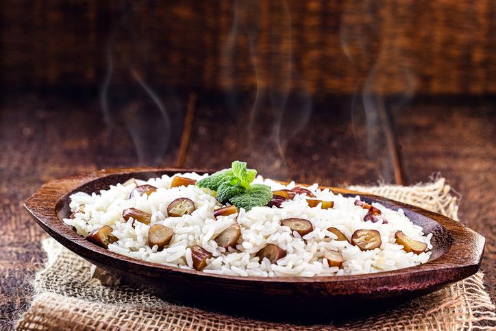 arroz com pinhão