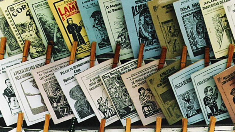 A literatura de cordel é uma das expressões populares mais significativas do Brasil. Conheça a história e os principais autores dessa arte.